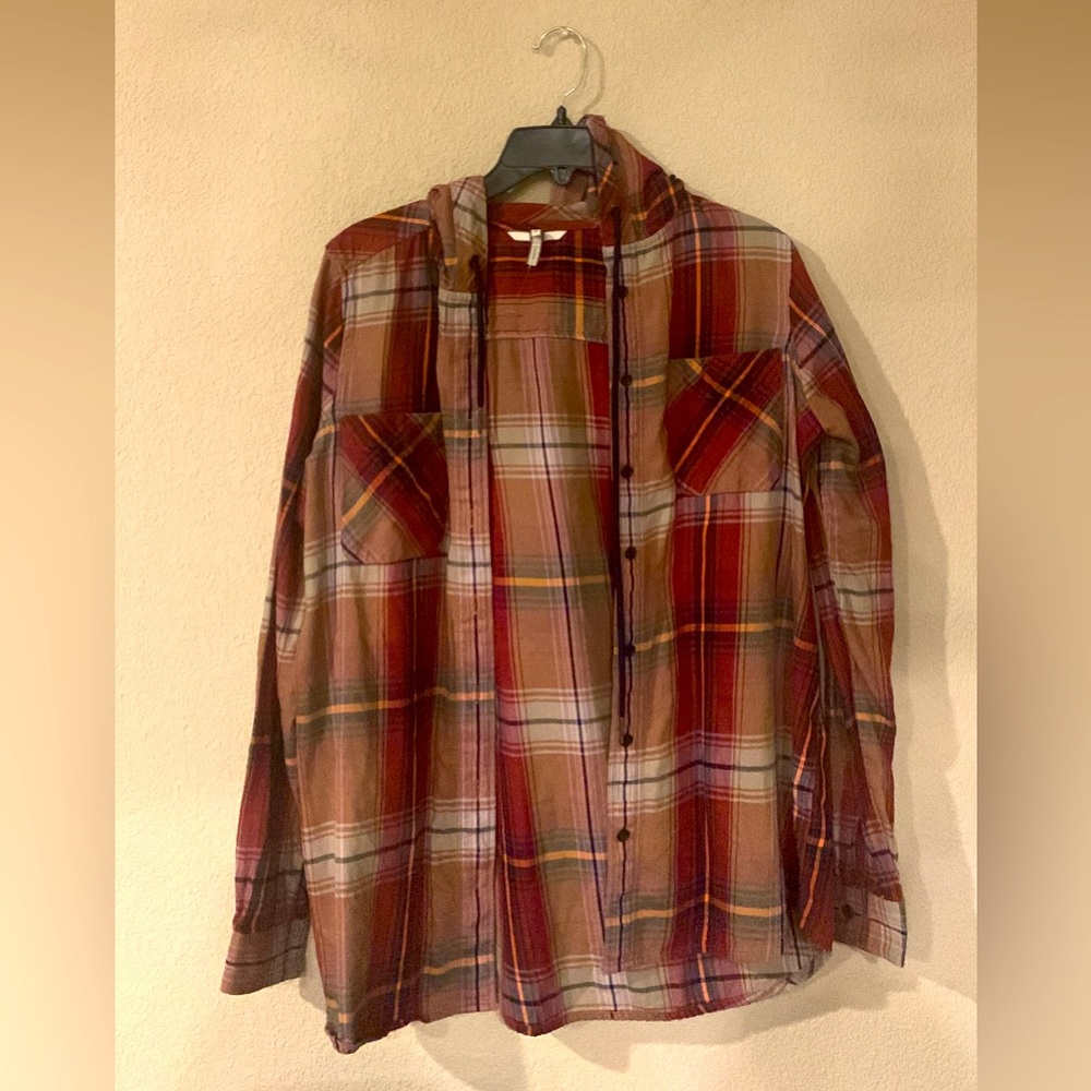 Hooded BKE plaid top